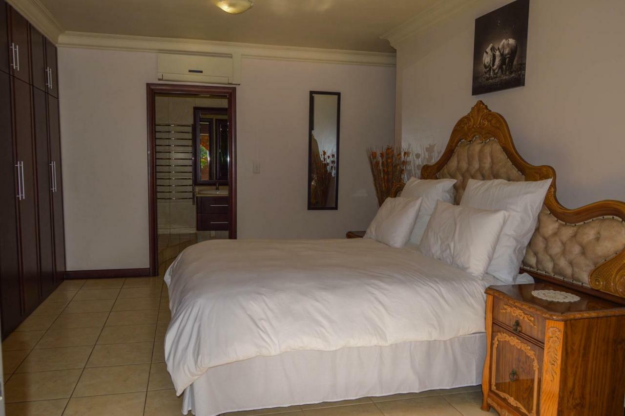 Emangunini Guest House リチャーズ・ベイ エクステリア 写真