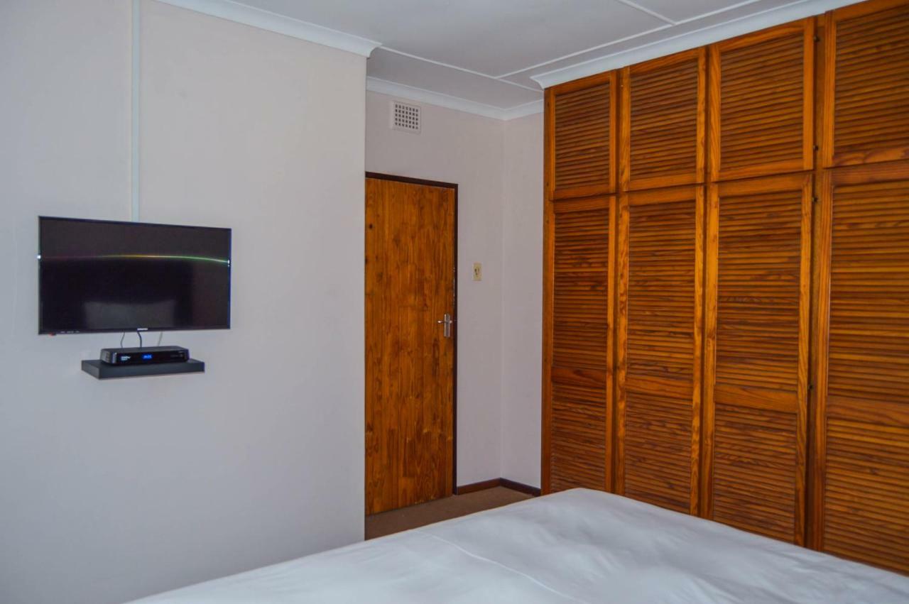 Emangunini Guest House リチャーズ・ベイ エクステリア 写真