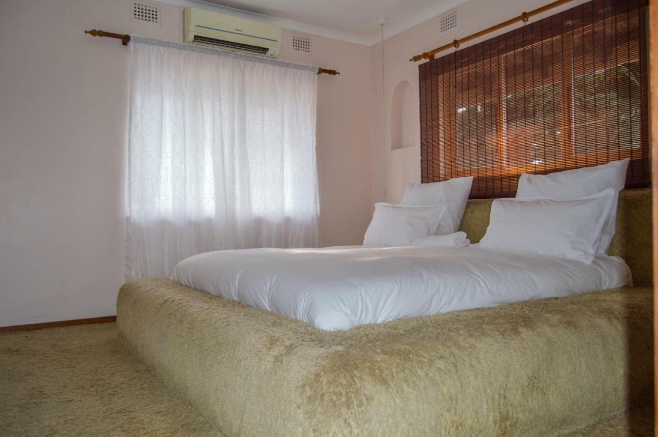 Emangunini Guest House リチャーズ・ベイ エクステリア 写真