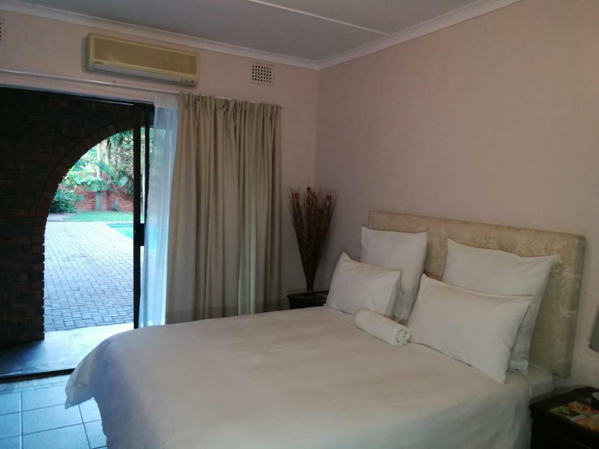 Emangunini Guest House リチャーズ・ベイ エクステリア 写真