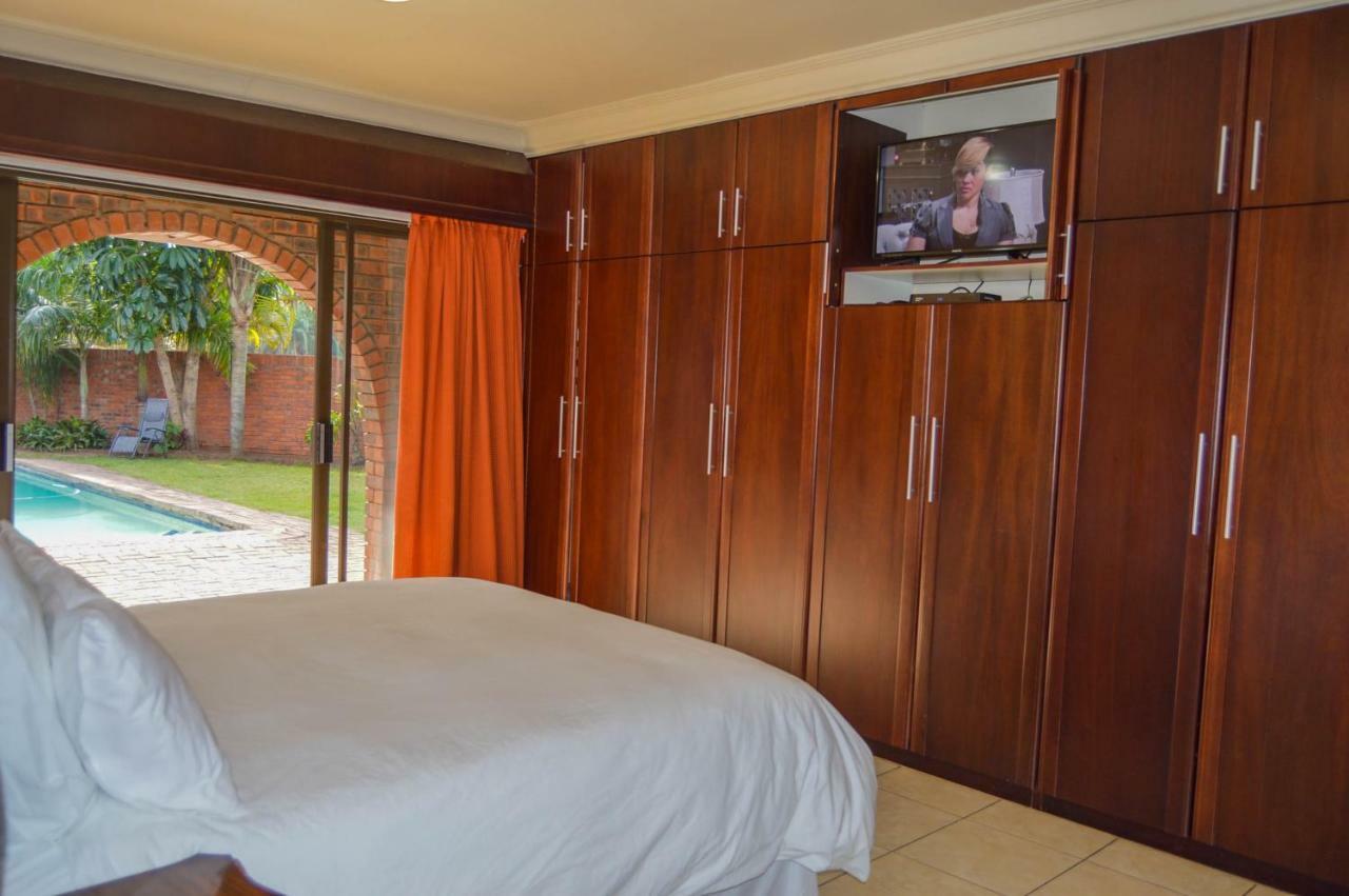 Emangunini Guest House リチャーズ・ベイ エクステリア 写真
